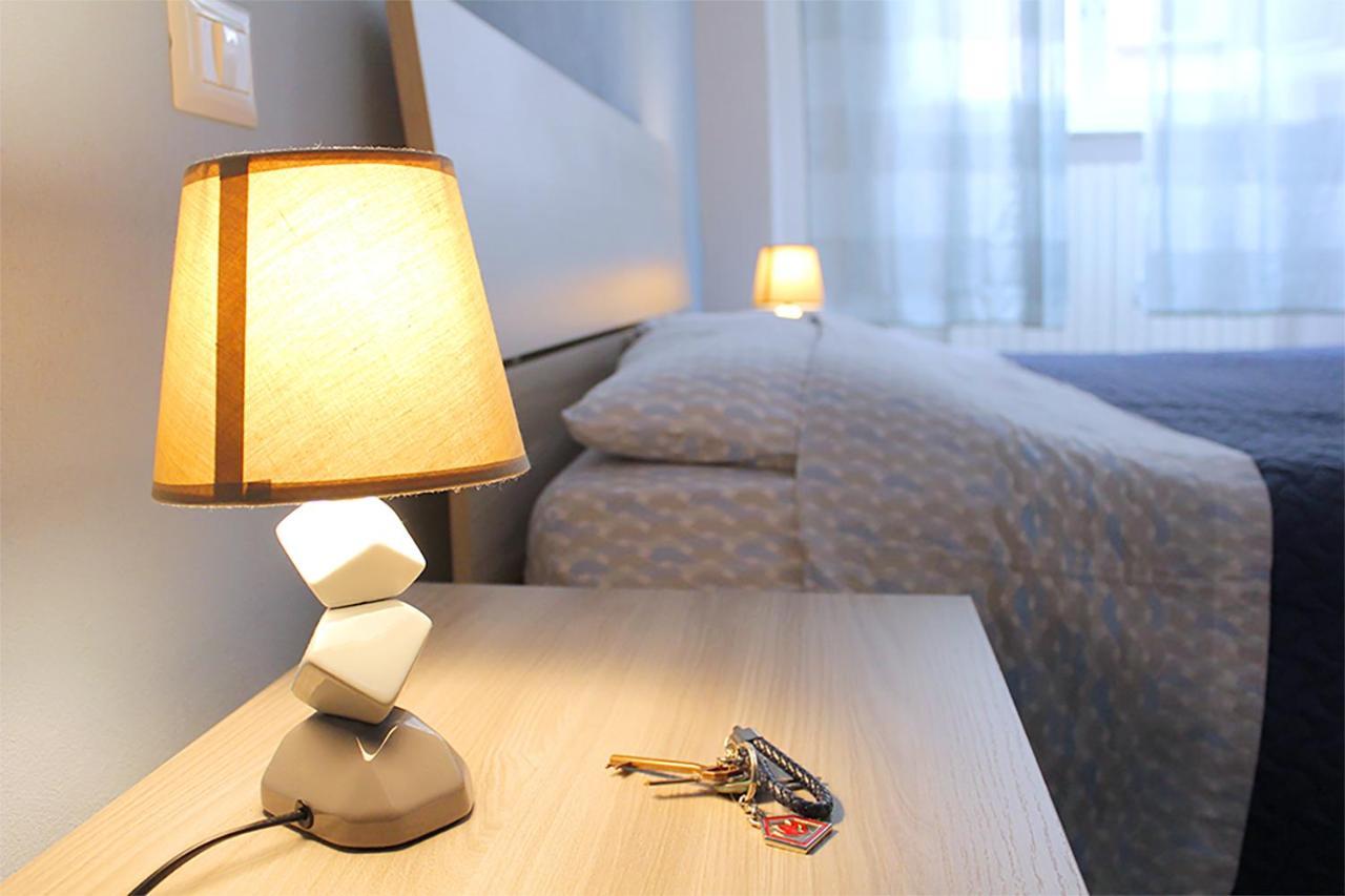 The Walls Apartment ลุคคา ภายนอก รูปภาพ
