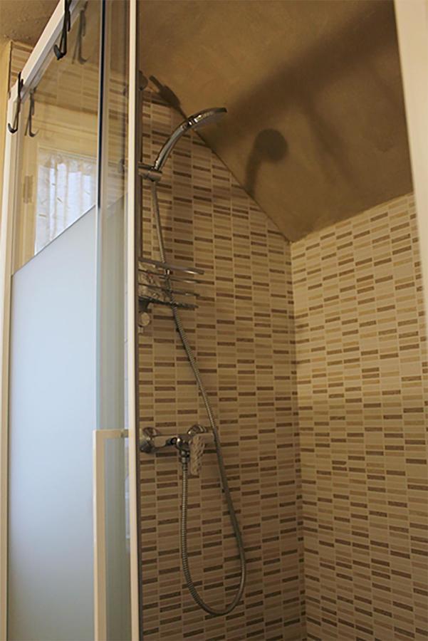 The Walls Apartment ลุคคา ภายนอก รูปภาพ